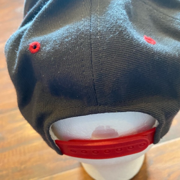 Detroit red wings SnapBack hat - Picture 2 of 2